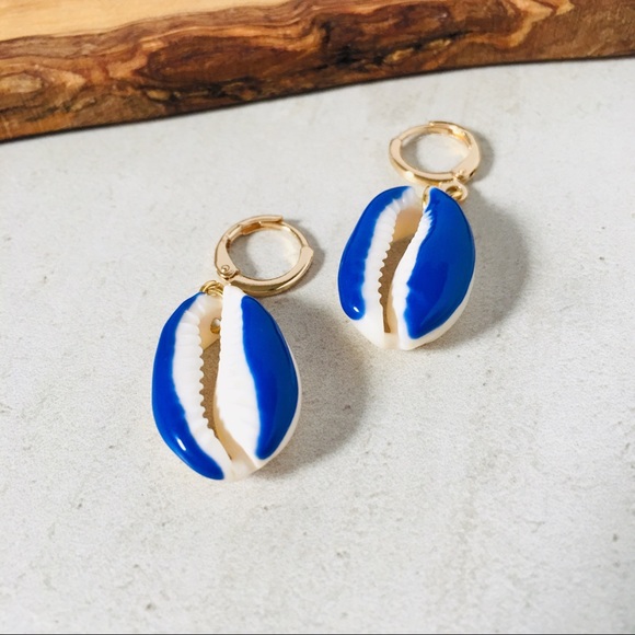 Colorful Shell Earrings Blue - Picture 2 of 5